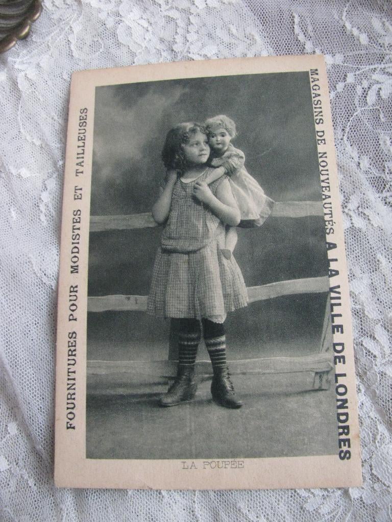Antieke Kaart uit 1913 / Fournituren Reclame - Meisje Pop, Verzamelen, Verzenden, Voor 1920, Ongelopen, Kinderen