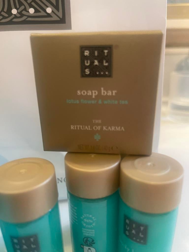 Set rituals bodylotion conditioner en soapbar pr. Per 3 stks, Sieraden, Tassen en Uiterlijk, Uiterlijk | Lichaamsverzorging, Ophalen of Verzenden