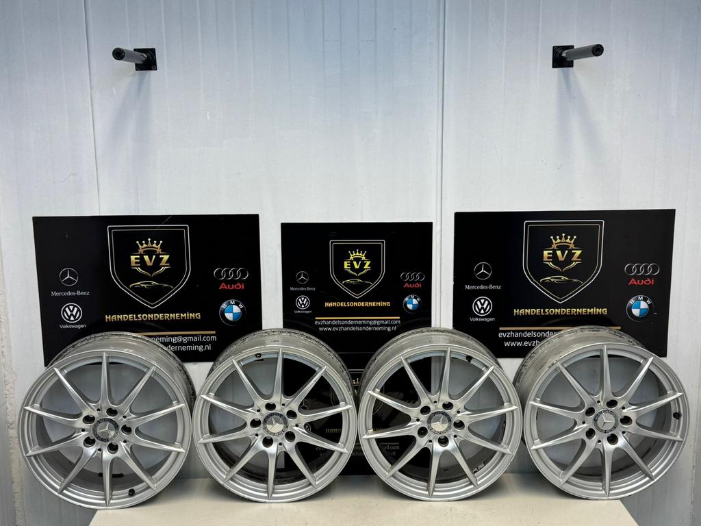 Orginele Mercedes A/B Klasse CLA sportvelgenset A2464010102, Auto-onderdelen, Gebruikt, Velg(en), 17 inch, Ophalen of Verzenden