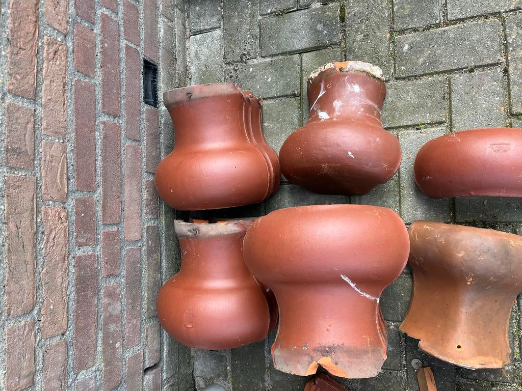 Nokvorsten en eindnokken - Gebruikt, diverse maten, Doe-het-zelf en Verbouw, Dakpannen en Dakbedekking, Ophalen, Gebruikt, Steen of Klei