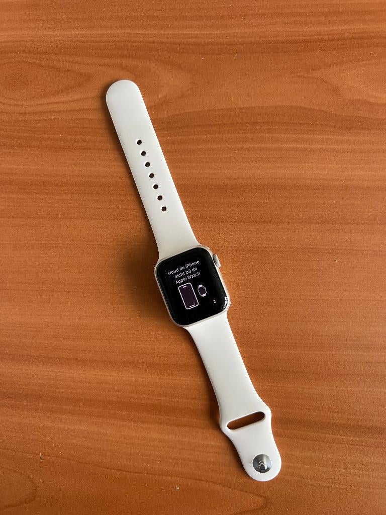 Apple Watch SE 2nd Gen Aluminium, Gebruikt, IOS, Ophalen of Verzenden, Zilver
