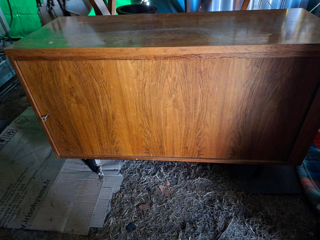 2 x vintage palissander kasten/  dressoirs met roldeuren, Huis en Inrichting, Ophalen, Gebruikt, 100 tot 150 cm