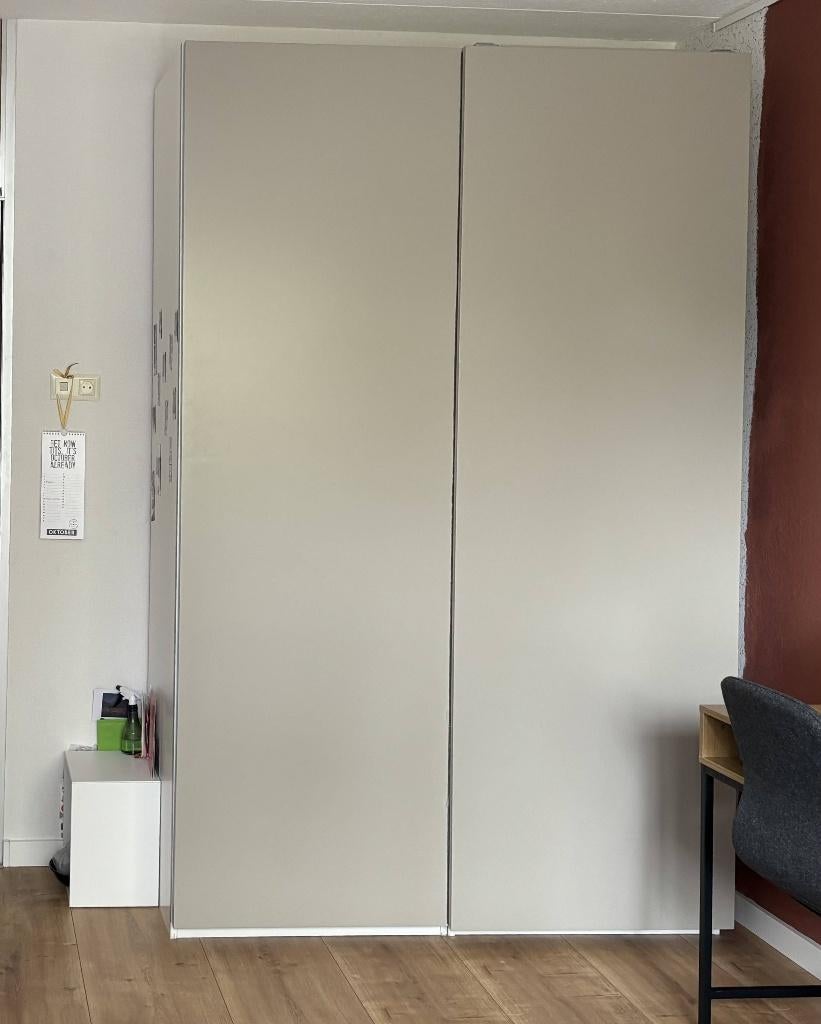 Mooie Pax / Hasvik kledingkast, beige schuifdeuren 200x236, 200 cm of meer, Zo goed als nieuw, 200 cm of meer, 50 tot 75 cm