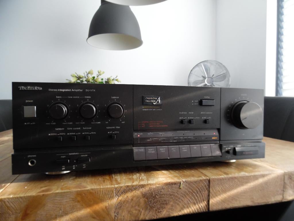Vintage Technics Computer Drive New Class A Amp type SU-V7X, Audio, Tv en Foto, Versterkers en Receivers, Overige merken, Gebruikt