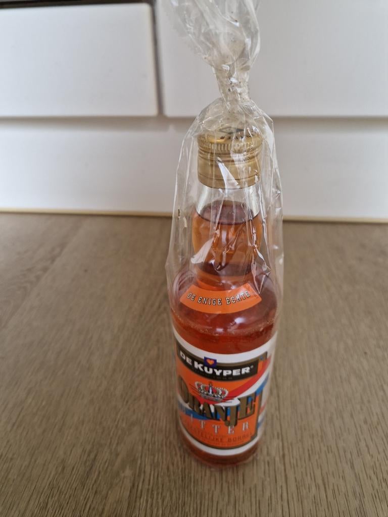 Oranjebitter, graag ruilen voor bakje gele kiwi s, Ophalen, Nieuw, Frankrijk, Overige typen