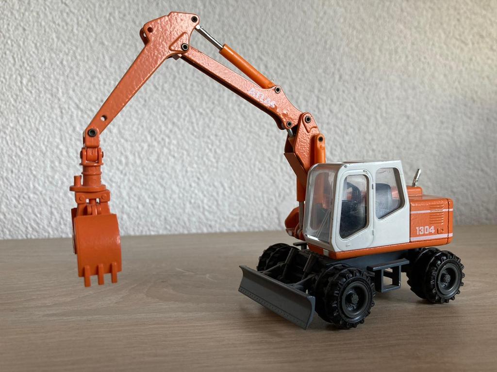 Atlas 1304 Graafmachine Model - Zo goed als nieuw, Ophalen of Verzenden, Zo goed als nieuw, Overige typen, Overige merken
