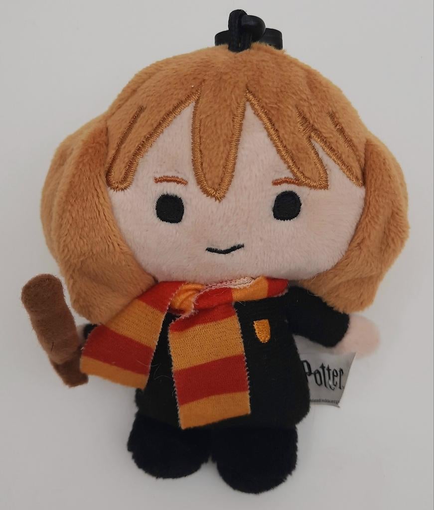 Harry Potter Hermelien sleutelhanger knuffel ca. 12cm lang, Ophalen of Verzenden, Zo goed als nieuw, Actiefiguurtje