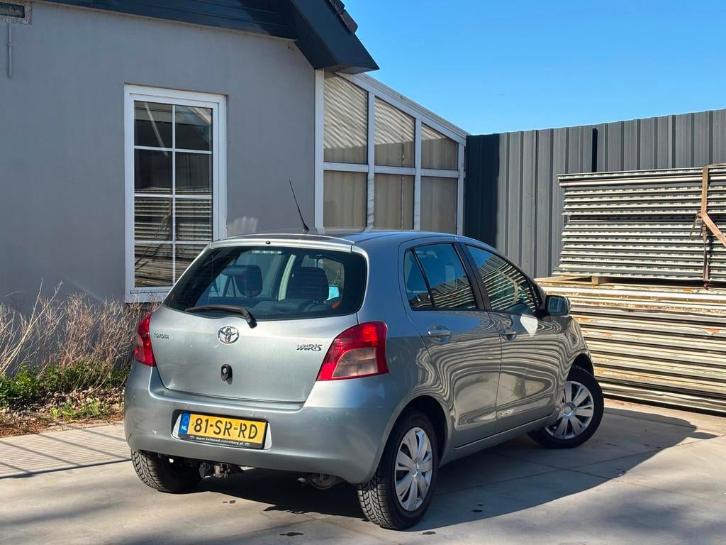 Toyota Yaris 1.3 VVTi Sol MMT | APK tot 9-2-2027 | Automaat, 750 kg, 4 cilinders, Origineel Nederlands, Bedrijf