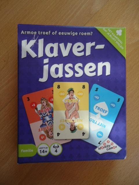 Klaverjassen, Armoe troef of eeuwige roem?, Drie of vier spelers, Ophalen of Verzenden, Zo goed als nieuw, Identity Games