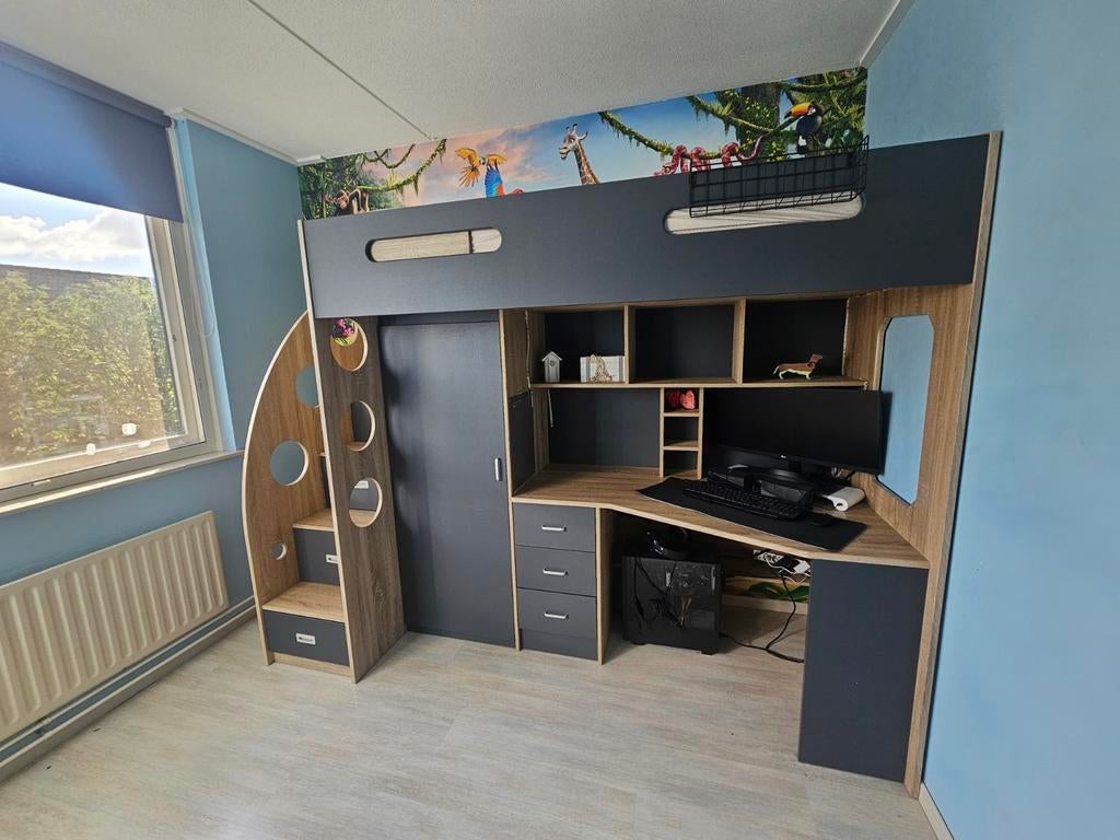 Hoogslaper/ stapelbed met bureau en kast en ledverlichting, Ophalen, Hoogslaper, Eenpersoons, Zo goed als nieuw