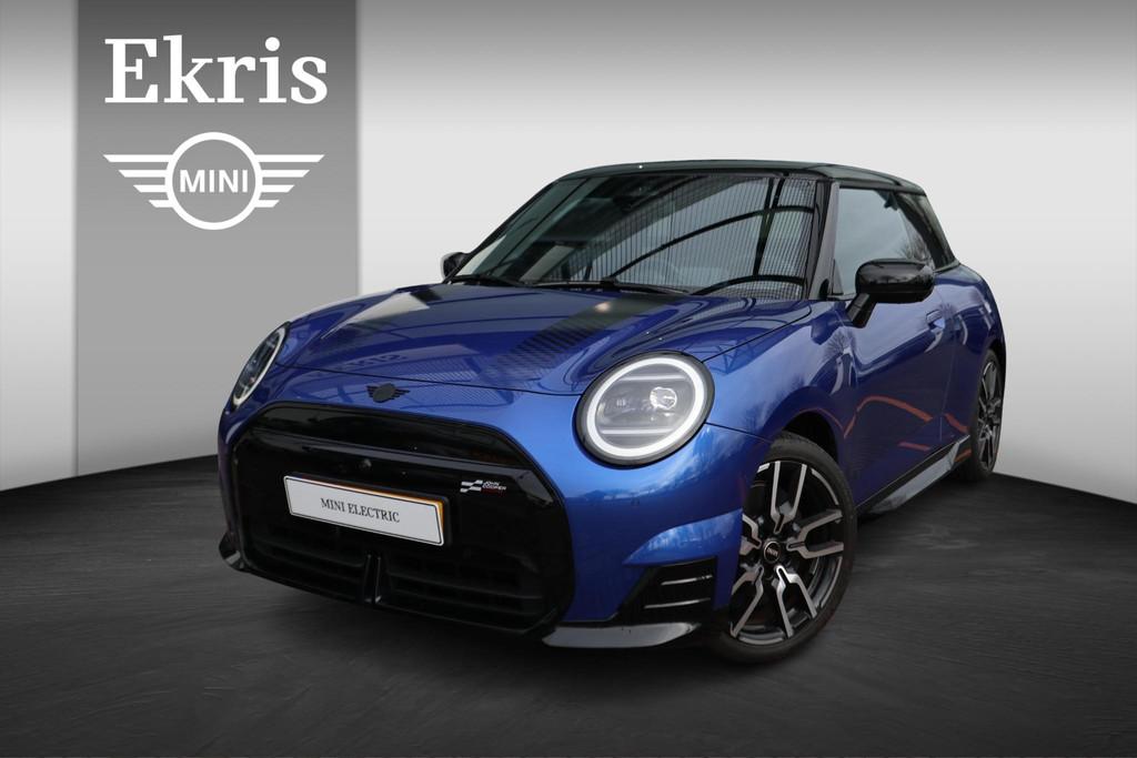 MINI 3-deurs Cooper SE | John Cooper Works Trim + Pakket L, Zwart, Met garantie (alle), Mini Electric, Lichtsensor