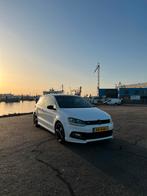 Volkswagen Polo R-line 140PK!, Auto's, Voorwielaandrijving, 40 €/maand, 4 cilinders, Wit