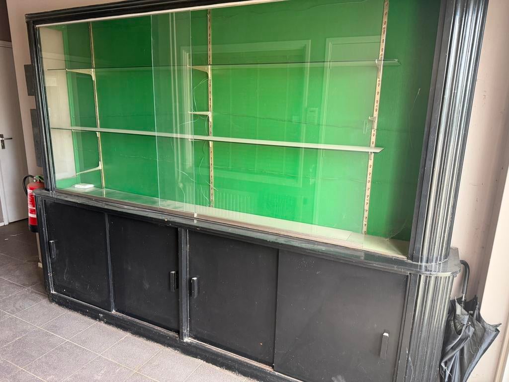Vitrine kast zwart, Ophalen, 200 cm of meer, 25 tot 50 cm, Gebruikt