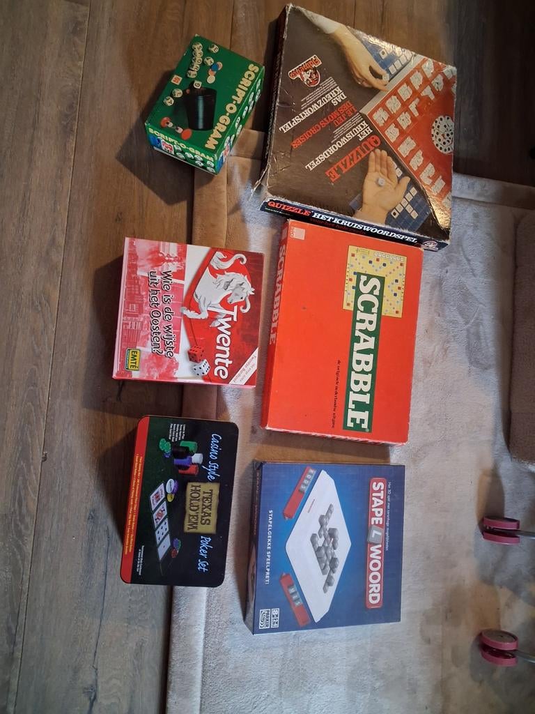 Diverse bordspellen en kaartspellen - Poker nog dicht!, Vijf spelers of meer, Ophalen of Verzenden, Gebruikt