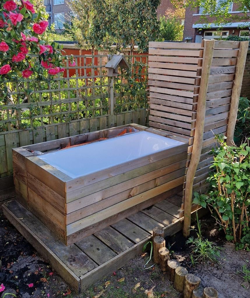 Bad met houten ombouw, geschikt voor buiten (ijs)bad, Tuin en Terras, Ophalen, Gebruikt, Vast