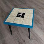 Vintage tafeltje met tegels, Antiek en Kunst, Antiek | Meubels | Tafels, Ophalen of Verzenden