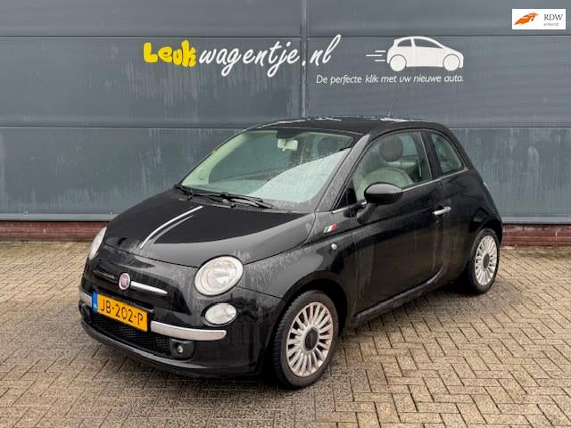Fiat 500 1.2 Lounge *pano *airco *bluetooth *lichtm. velgen, Voorwielaandrijving, Euro 5, Stof, Gebruikt