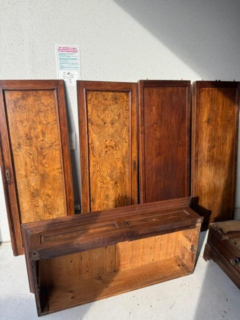 Te koop antieke kast, Ophalen