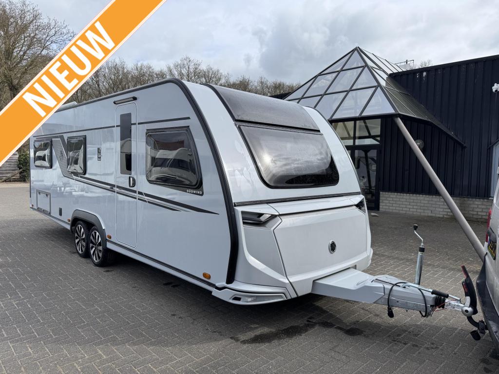 Knaus Sudwind Black Selection 650 UDF 2026, Caravans en Kamperen, Bedrijf, Treinzit, Overige typen, 6 tot 7 meter