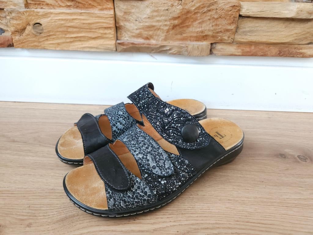 Think! Sandalen Camilla maat 39 zwart grjis met klittenband, Kleding | Dames, Schoenen, Loints of Holland, Zwart, Zo goed als nieuw