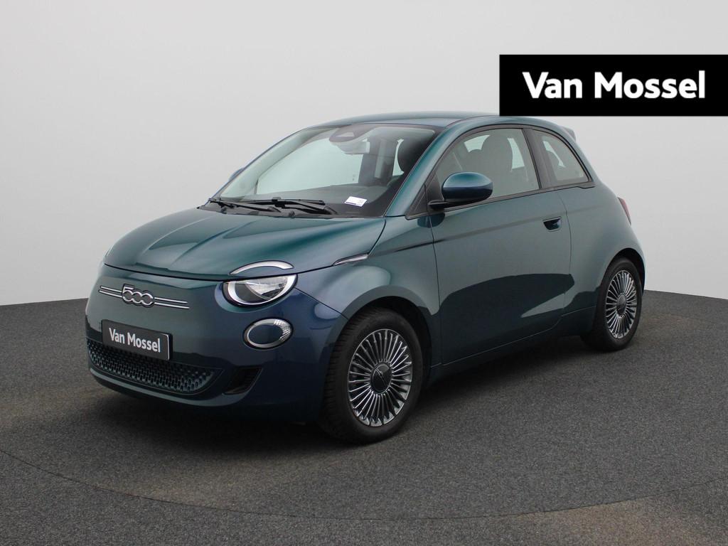 Fiat 500 500e 42 kWh Icon | NAVIGATIE | PARKEERSENSOREN | CL, Auto's, 12 maanden, Stof, 118 pk, 4 stoelen