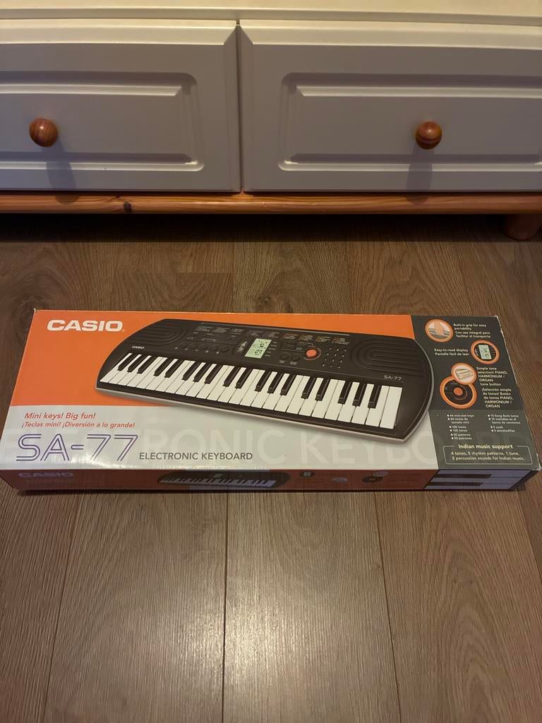 Casio SA-77 elektronisch keyboard, Ophalen of Verzenden, Zo goed als nieuw, Overige aantallen, Casio
