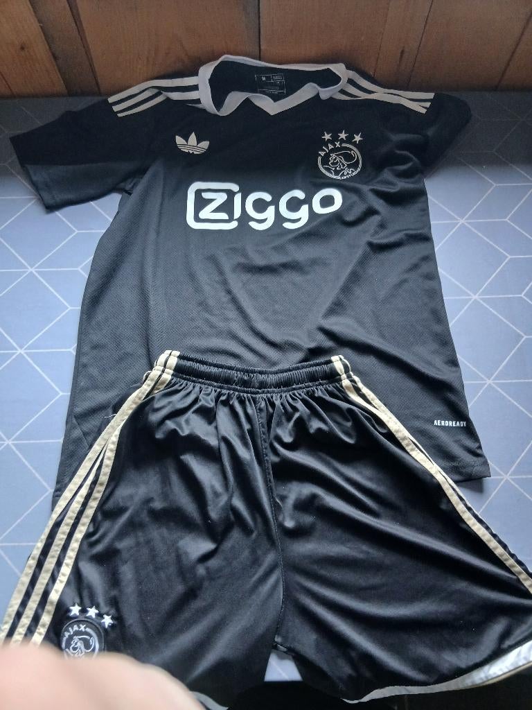 Ajax tenuetje maat M zgan, Maat M, Ophalen of Verzenden, Zo goed als nieuw, Shirt
