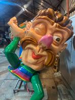 Mooie grote carnavalspop, Ophalen, Carnaval