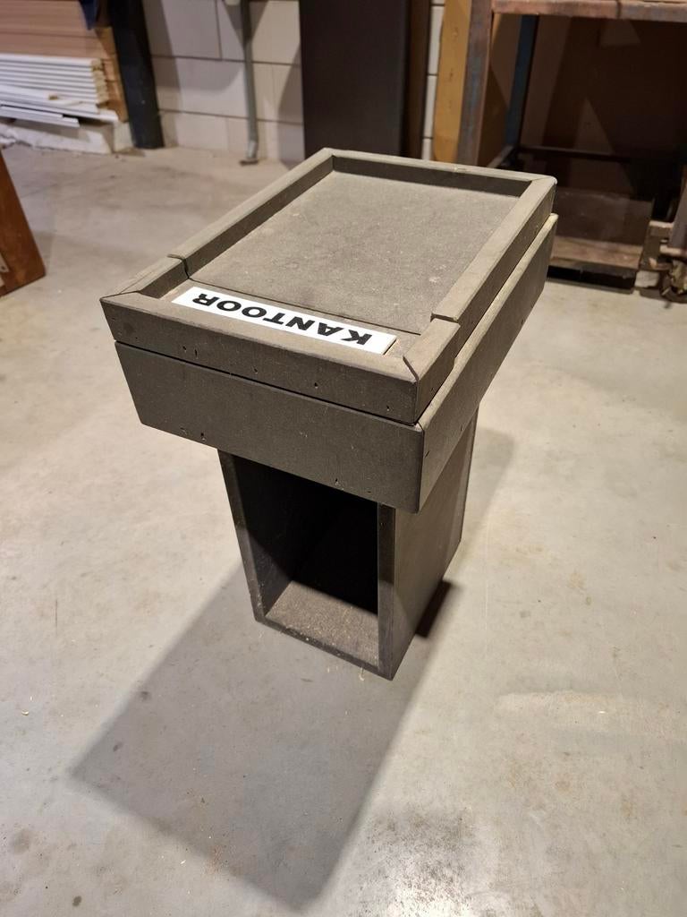 Middenconsole bak. vw transporter, Ophalen, Zo goed als nieuw