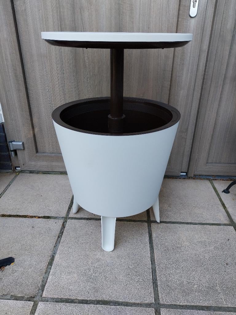 Coolbar partytafel, Tuin en Terras, Ophalen, Zo goed als nieuw