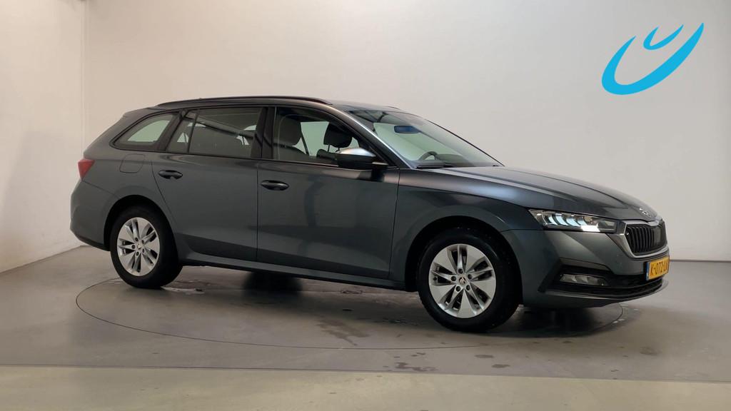 Skoda Octavia Combi 1.0 e-TSI DSG Business Edition Virtual C, Stof, Met garantie (alle), 23 km/l, Grijs