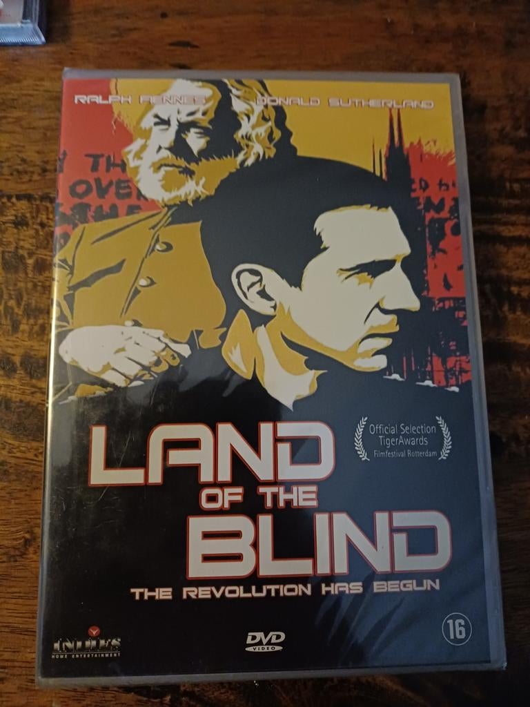 Land of the Blind DVD - Politieke Thriller, Vanaf 16 jaar, Ophalen of Verzenden, Gebruikt, Actiethriller