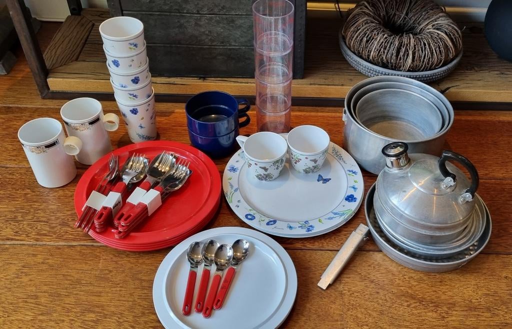 Camping Servies Bestek Pannen Fluitketel., Ophalen, Gebruikt