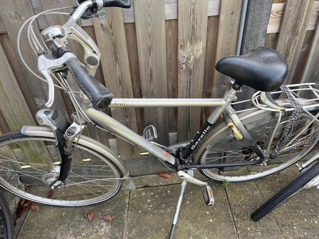 Gazelle Medeo herenfiets, Fietsen en Brommers, Fietsen | Dames | Damesfietsen, Gebruikt, Velgrem, Versnellingen, Ophalen of Verzenden