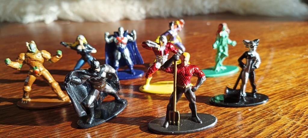 DC Comics metalen 9 figuren Batman etc, Ophalen of Verzenden, Gebruikt, Film, Actiefiguur of Pop