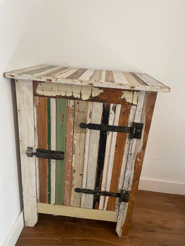 Unieke handgemaakte kast van gerecycled hout, Ophalen of Verzenden, Gebruikt