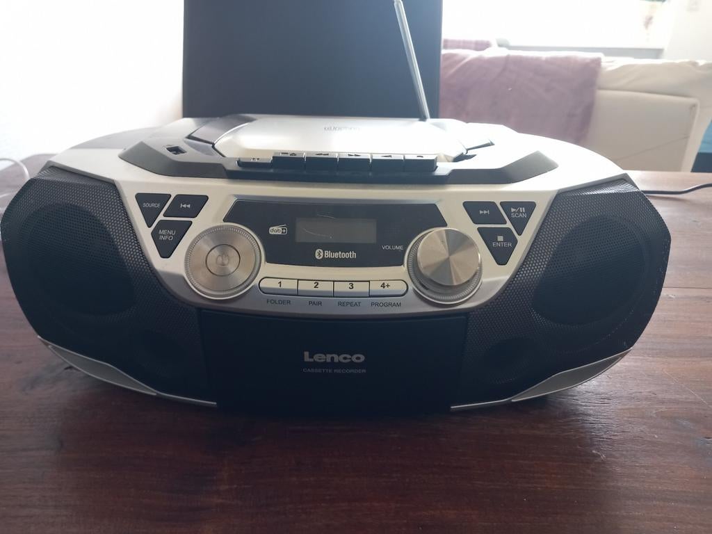 Hele mooie radio met cd van lenco, Ophalen of Verzenden, Zo goed als nieuw