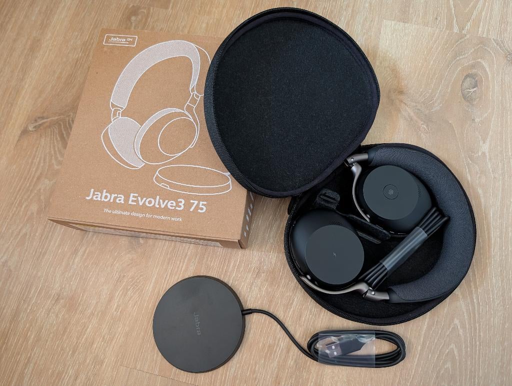 Jabra Evolve3 75 - inclusief oplaadstation, Nieuw, On-ear, Ophalen of Verzenden, Draadloos