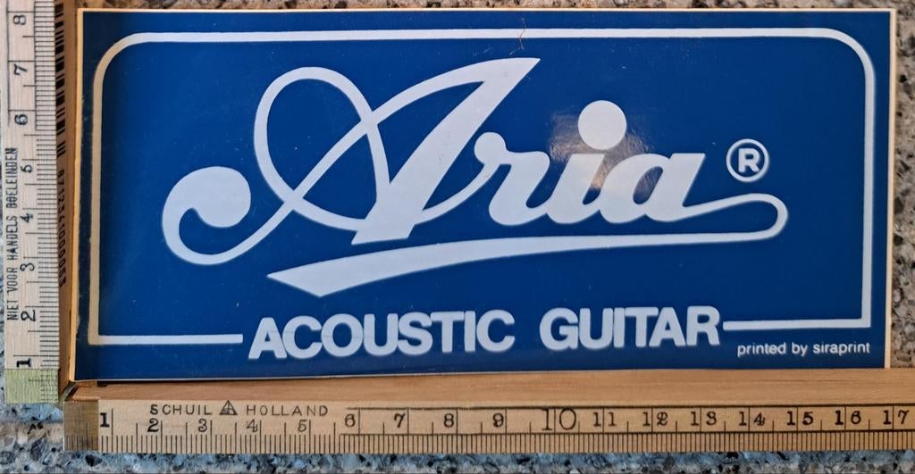 Vintage sticker Aria Acoustic guitar gitaar merk logo, Ophalen of Verzenden, Zo goed als nieuw