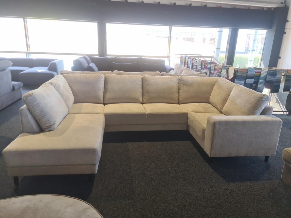 Nieuwe moderne Ubank beige structuurstof, Huis en Inrichting, Banken | Bankstellen, Ophalen of Verzenden, Nieuw, 150 cm of meer