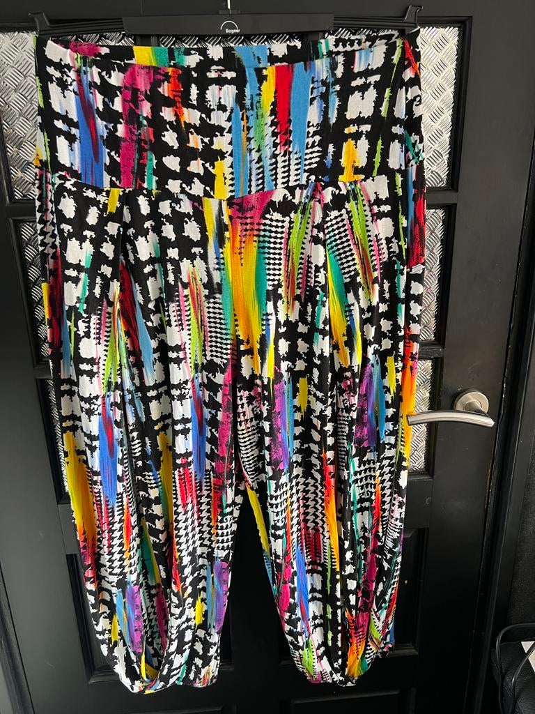 Ophilia broek maat 4 veelkleurig, Kleding | Dames, Grote Maten, Ophalen of Verzenden, Zo goed als nieuw, Broek of Spijkerbroek