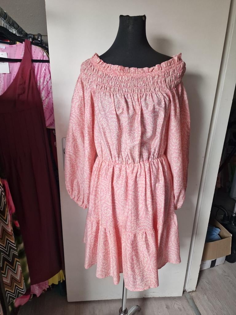 Jurk one size m/l, Kleding | Dames, Ophalen of Verzenden, Zo goed als nieuw, Maat 38/40 (M), Onder de knie