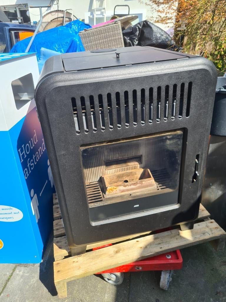 Pallet kachel mcz cute air, Ophalen, Zo goed als nieuw, Overige brandstoffen, Pelletkachel