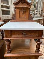 Twee sierlijke Franse kastjes nachtkastjes met marmer, Ophalen, Gebruikt, Minder dan 45 cm