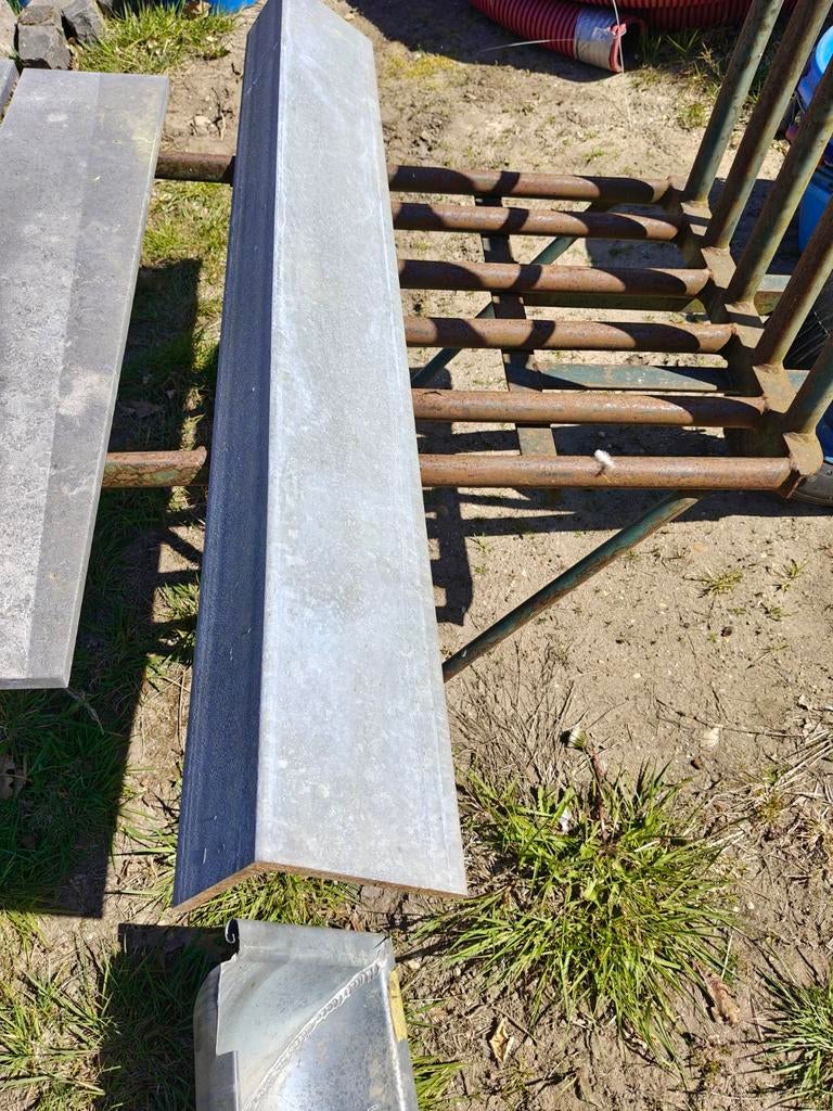 Verzinkte stalen latei - L-profiel 10 mm dik - 120x10x15 cm, Doe-het-zelf en Verbouw, Ophalen, Nieuw