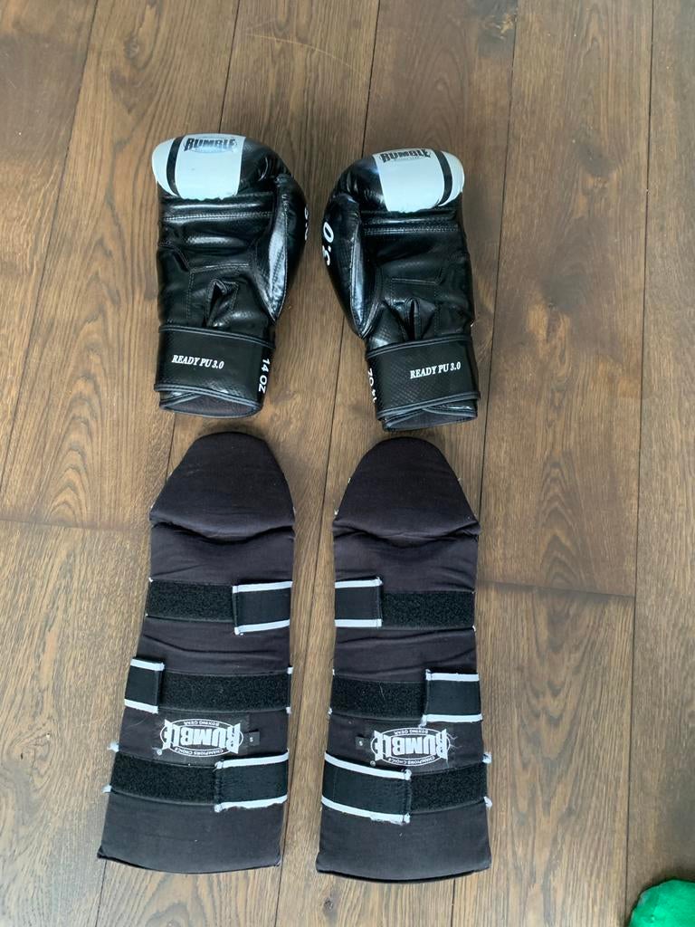 Rumble Bokshandschoenen en Scheenbeschermers Set, Ophalen of Verzenden, Gebruikt, Bokshandschoenen