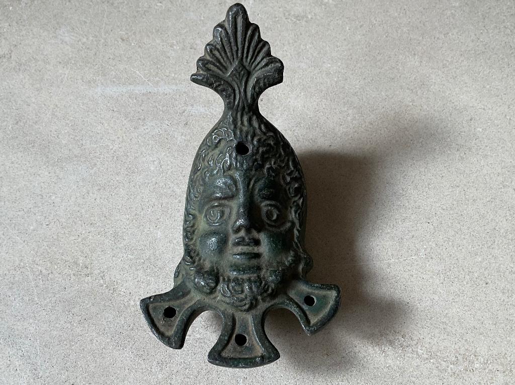 Grand Tour Romeins olielampje van gezicht groen gepatineerd, Verzenden, Brons