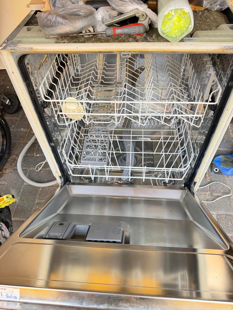 Diverse keukenapparatuur: vaatwasser, kookplaat, spoelbak, Witgoed en Apparatuur, Vaatwasmachines, Ophalen, Gebruikt, 60 cm of meer