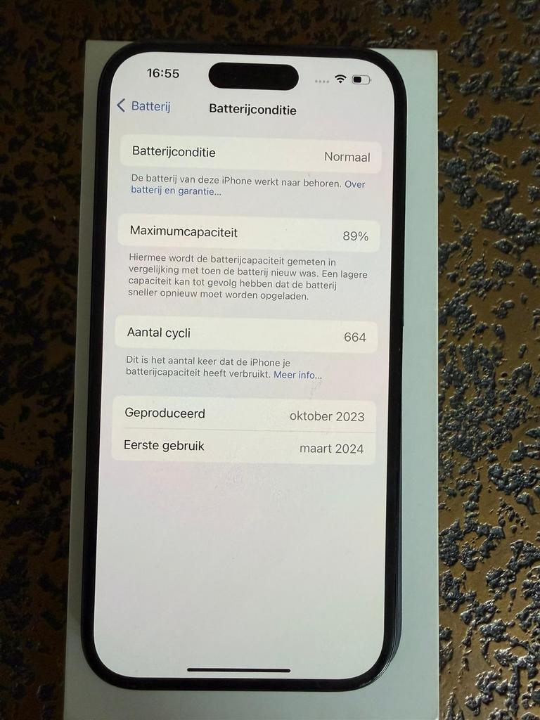 Titel: iPhone 15 - 128GB, Zwart, IPhone 15 Pro Max, Zo goed als nieuw, Zonder simlock