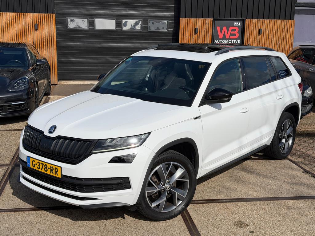 Skoda Kodiaq 1.5 TSI Sportline Business, adapt. Cruise, Pano, Auto's, Skoda, 4 cilinders, 150 pk, 1481 kg, Wit